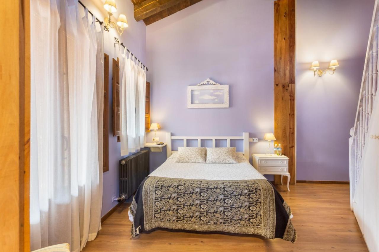 Casa Senderuela Pensionat Panzares Exteriör bild