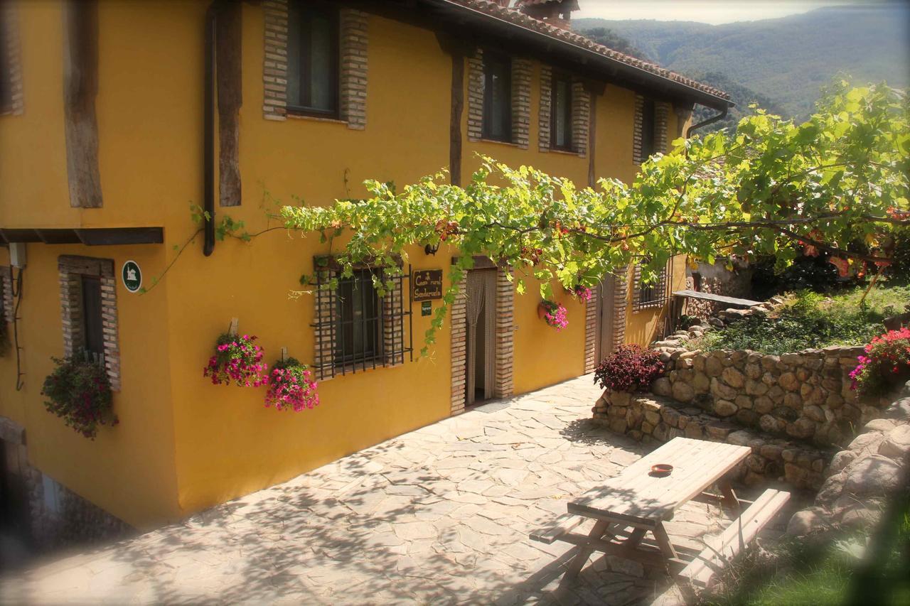Casa Senderuela Pensionat Panzares Exteriör bild