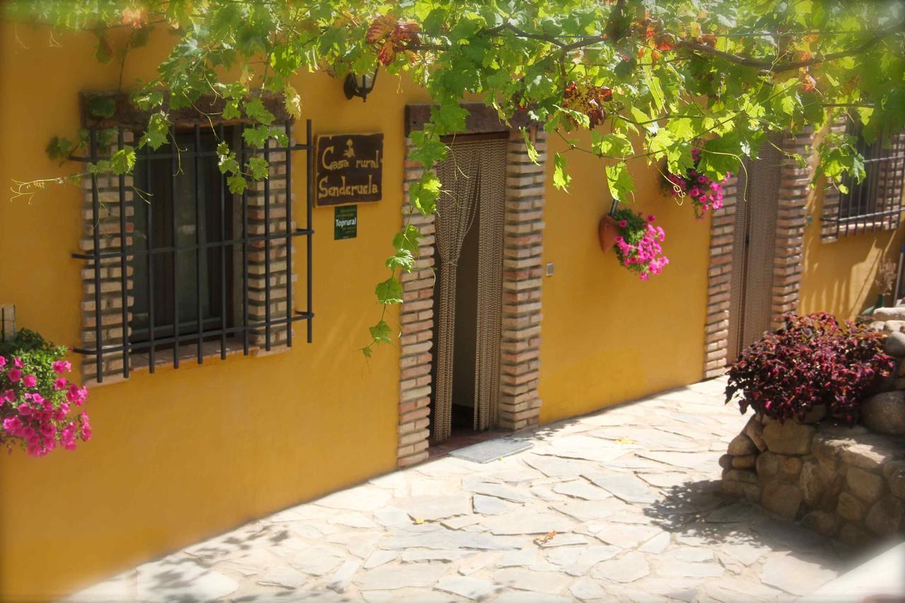 Casa Senderuela Pensionat Panzares Exteriör bild
