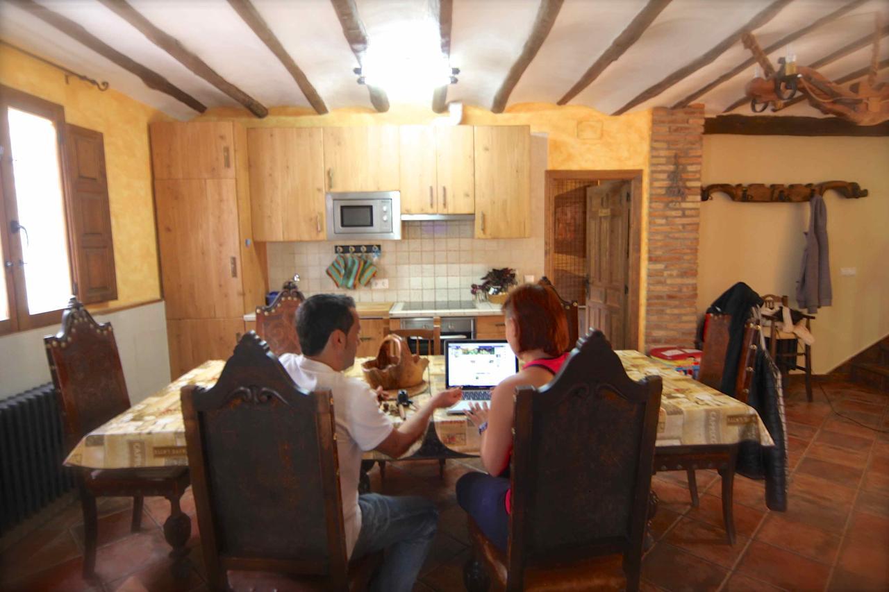 Casa Senderuela Pensionat Panzares Exteriör bild